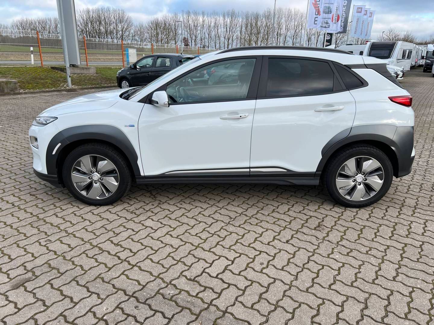 Fahrzeugabbildung Hyundai Kona (OS)(2017->) DE - SUV5