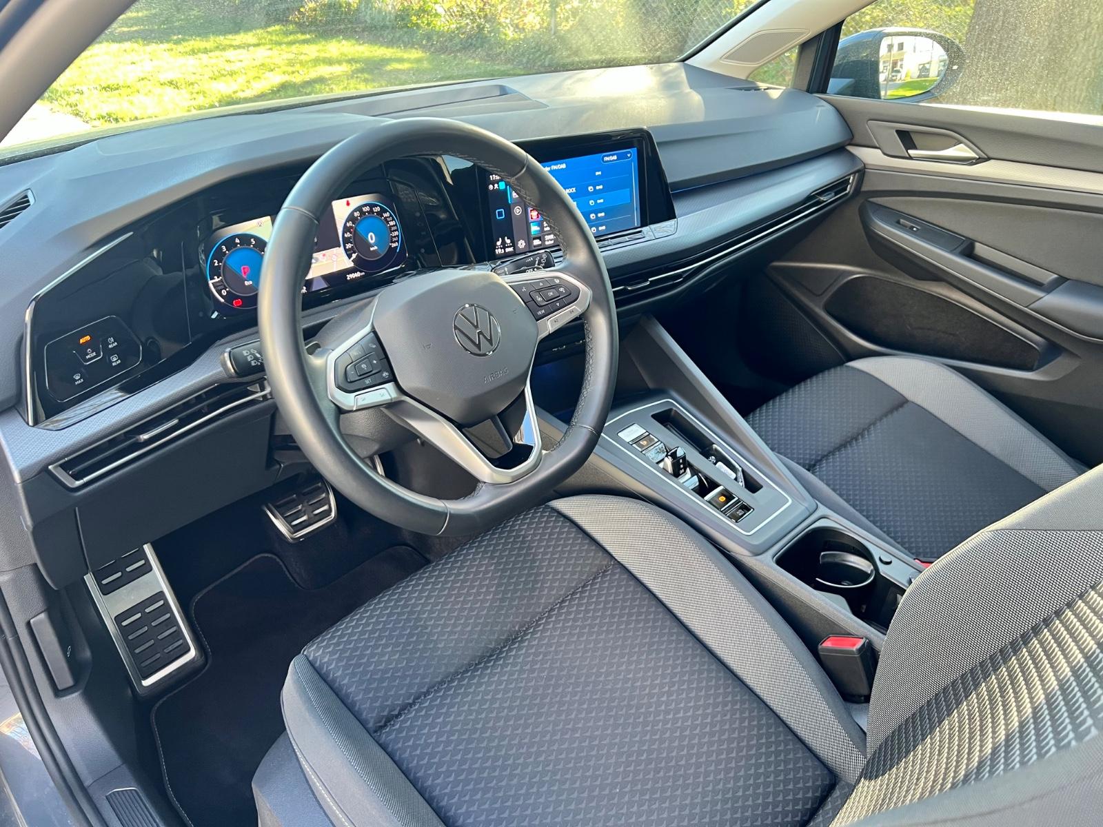 Volkswagen Golf VIII Active eTSI Aut. Werksgarantie-2028