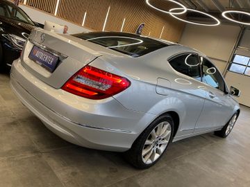 Mercedes-Benz C 180 Coupe CGI *Bi-XENON*PDC*NAVI*SHZ*