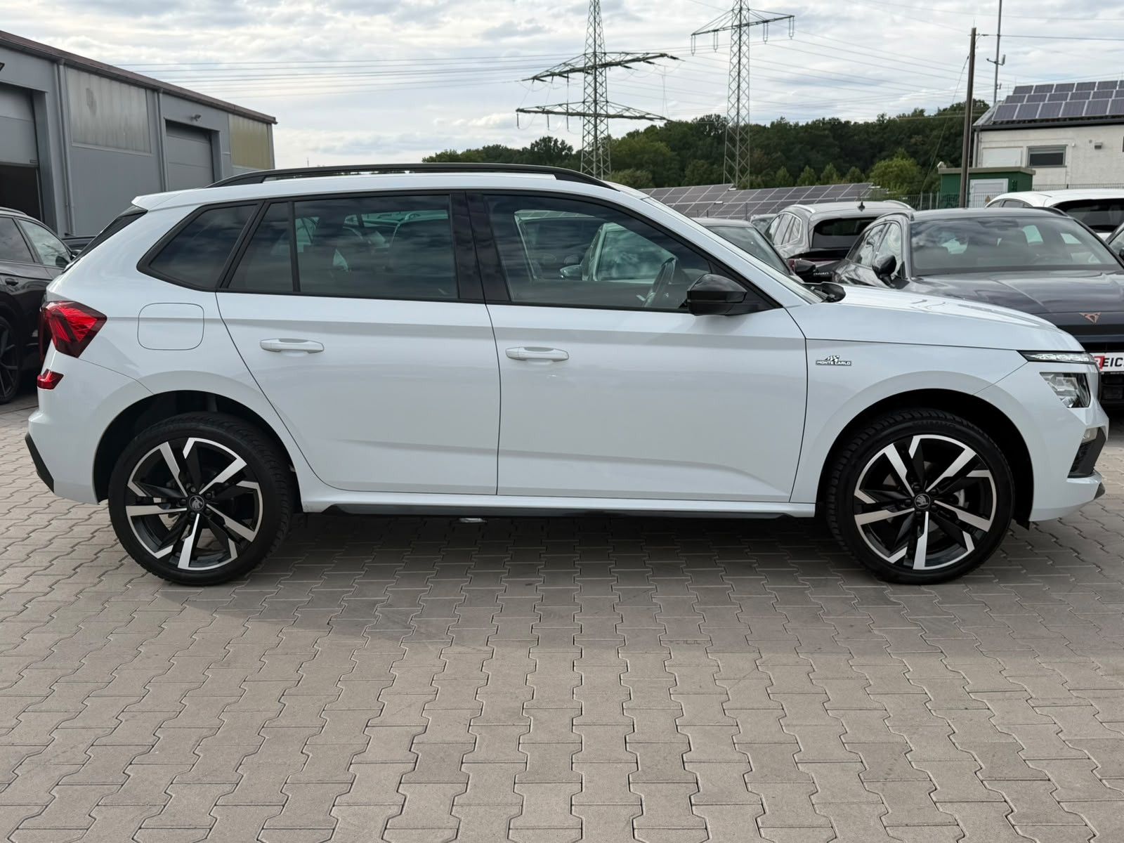 Fahrzeugabbildung SKODA Kamiq 1.5 TSI DSG Monte Carlo PANO*MATRIX*5J.GAR