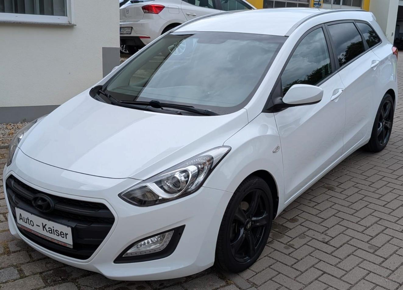 Hyundai i30 cw blue Classic*Standheizung,ALU,1.Hand*