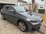 BMW X2 xDrive25e M Sportpaket mineralgrau - mit Hybrid-Antrieb: Sportpaket