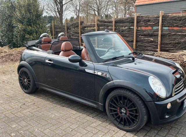 MINI Mini Cooper S Cabrio Sidewalk *WINTERANGEBOT*