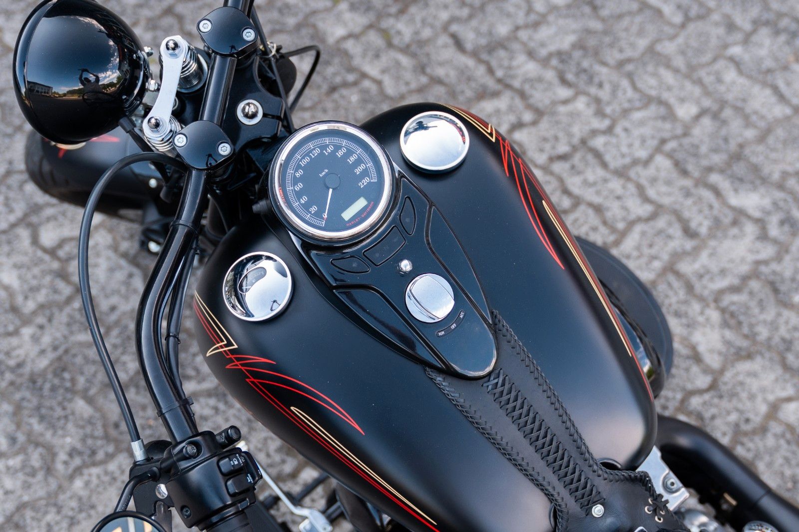 Fahrzeugabbildung Harley-Davidson FLSTSB Cross Bones 96 cui - Jekill - kurzes Heck