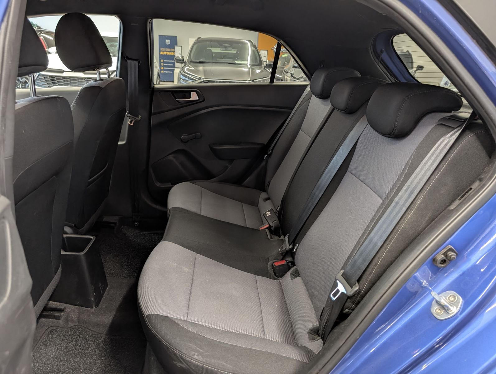 HYUNDAI i20 1.2 Passion Allwetter Klima – Bild 9