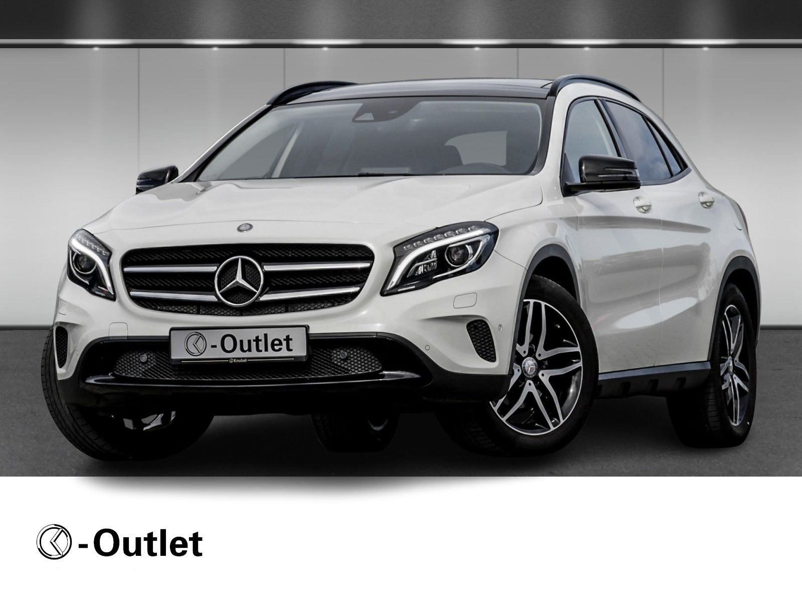 MERCEDES-BENZ GLA 180 Xenon Navi Pano Sportsitze 18"
