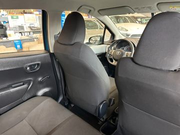 Toyota Yaris Hybrid Life *Navi*Klima*
