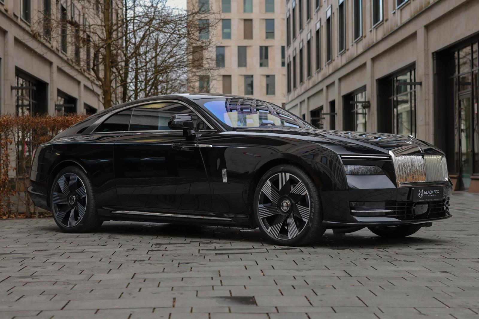 Rolls-Royce Spectre | STARLIGHT | SHOOTING STAR | BESPOKE