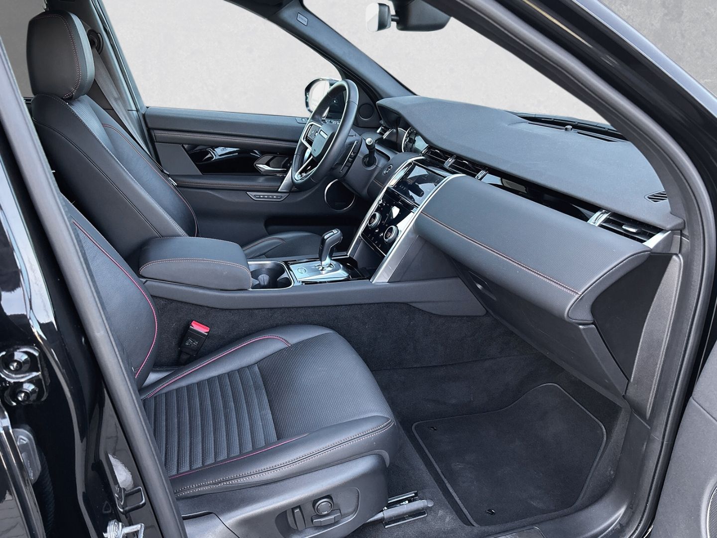 Land Rover Discovery Sport D165 R-Dynamic SE *WinterPaket*D imagem 3