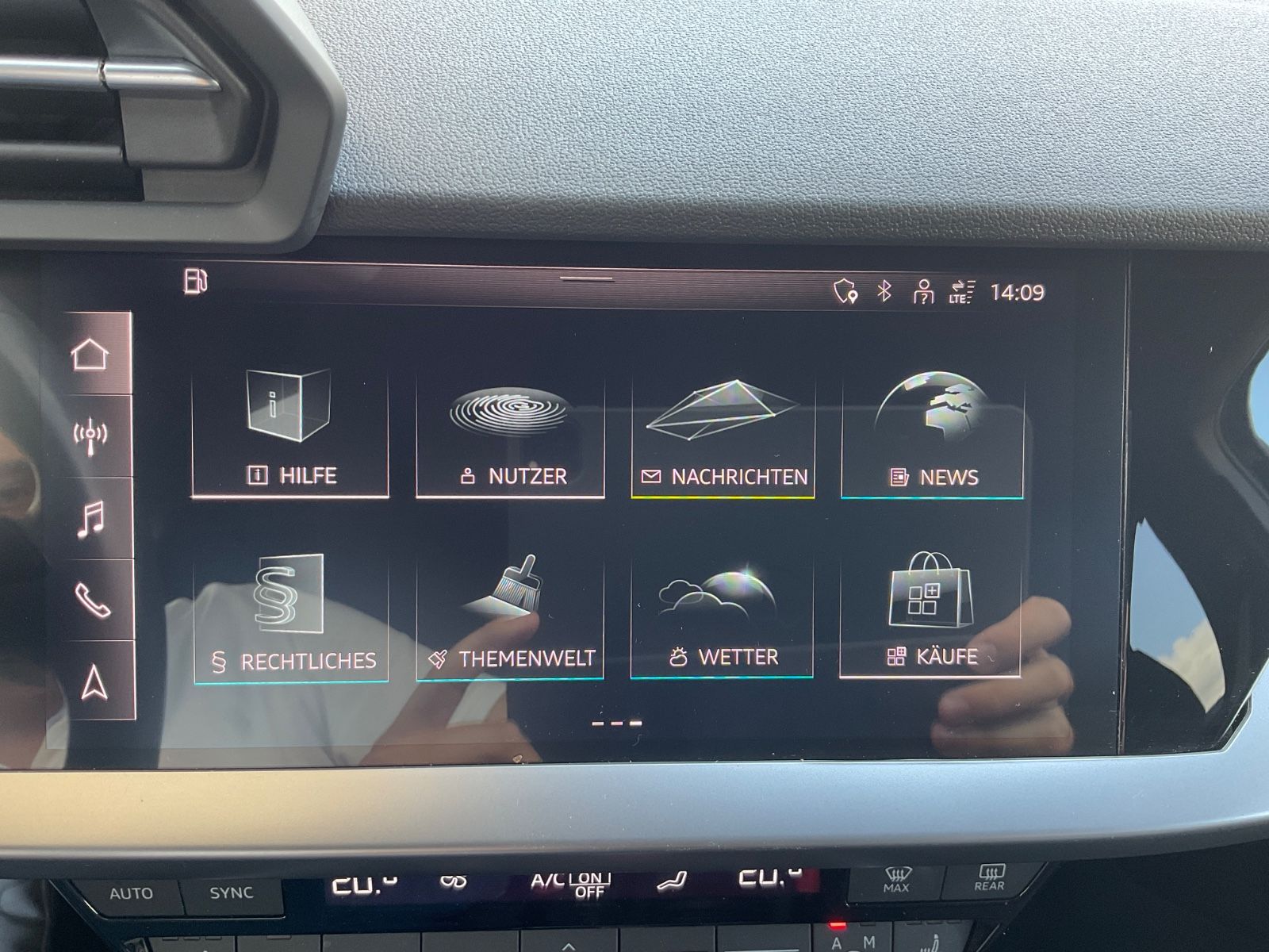 Fahrzeugabbildung Audi A3 35 TFSI S tronic Sportback,Virtual,Navi,LED