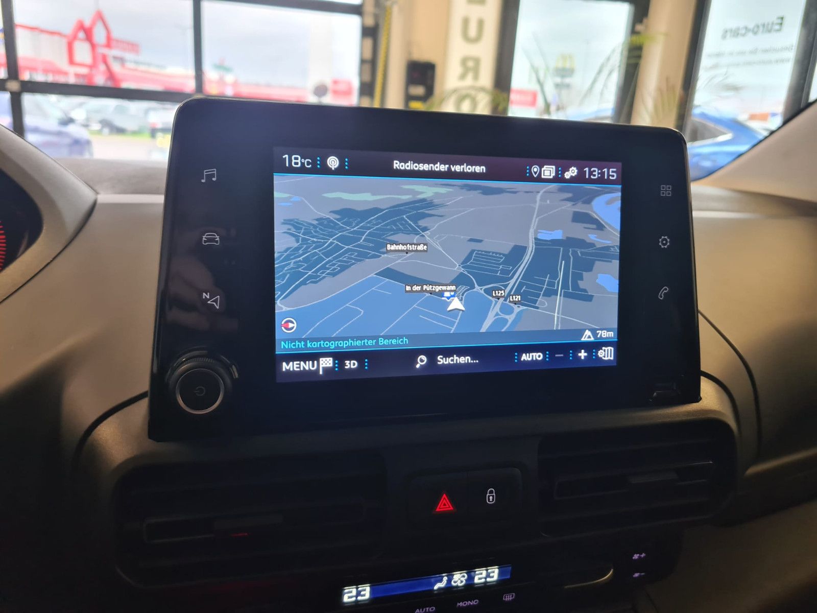 Fahrzeugabbildung Peugeot Rifter Allure L1 / SCHECKHEFT / NAVI