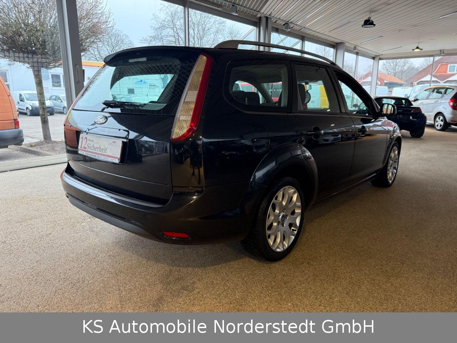 Ford Focus 2009 — photo 8