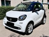 Smart ForTwo fortwo coupe Edition #1 66kW - Smart in Hannover