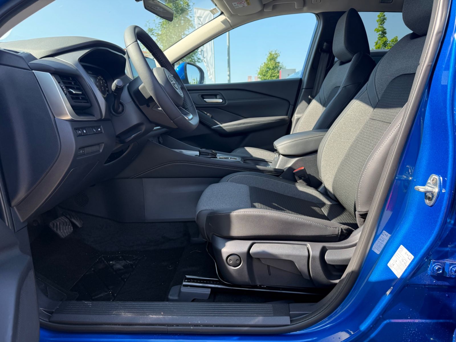 Fahrzeugabbildung Nissan Qashqai N-Connecta - 360°Kamera, KP, WP