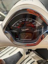 Vespa GTS 300  (ABS/ASR) - VESPA 300 GTS