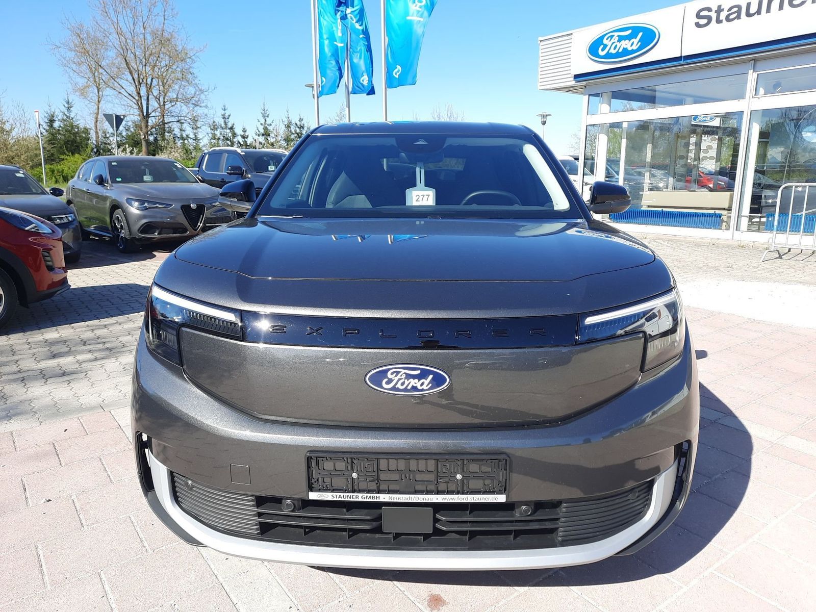 Ford Explorer - Bild 3