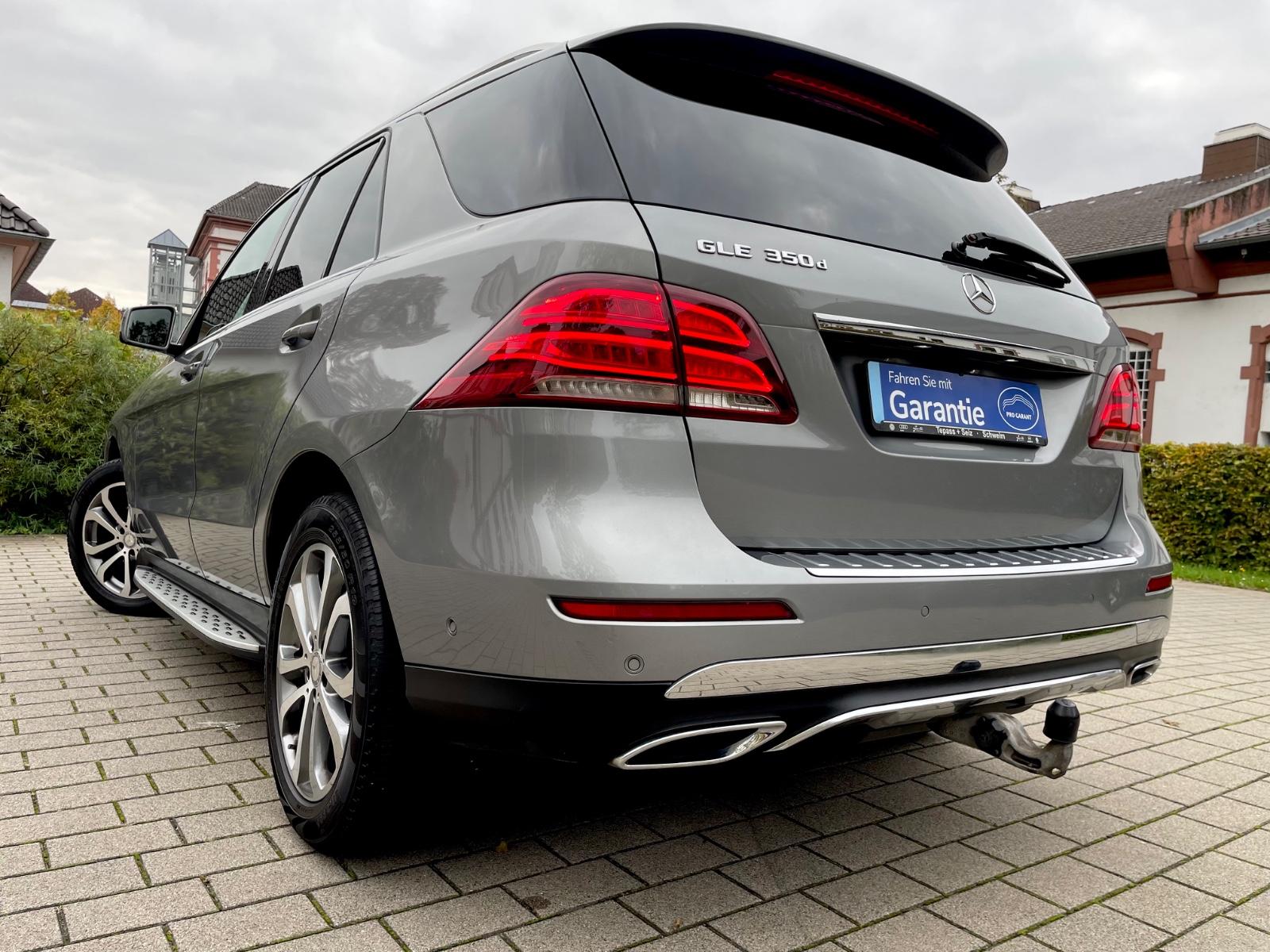 Mercedes-Benz GLE 350 AMG-Line Interieur-4Matic-R.Kamera-Pano