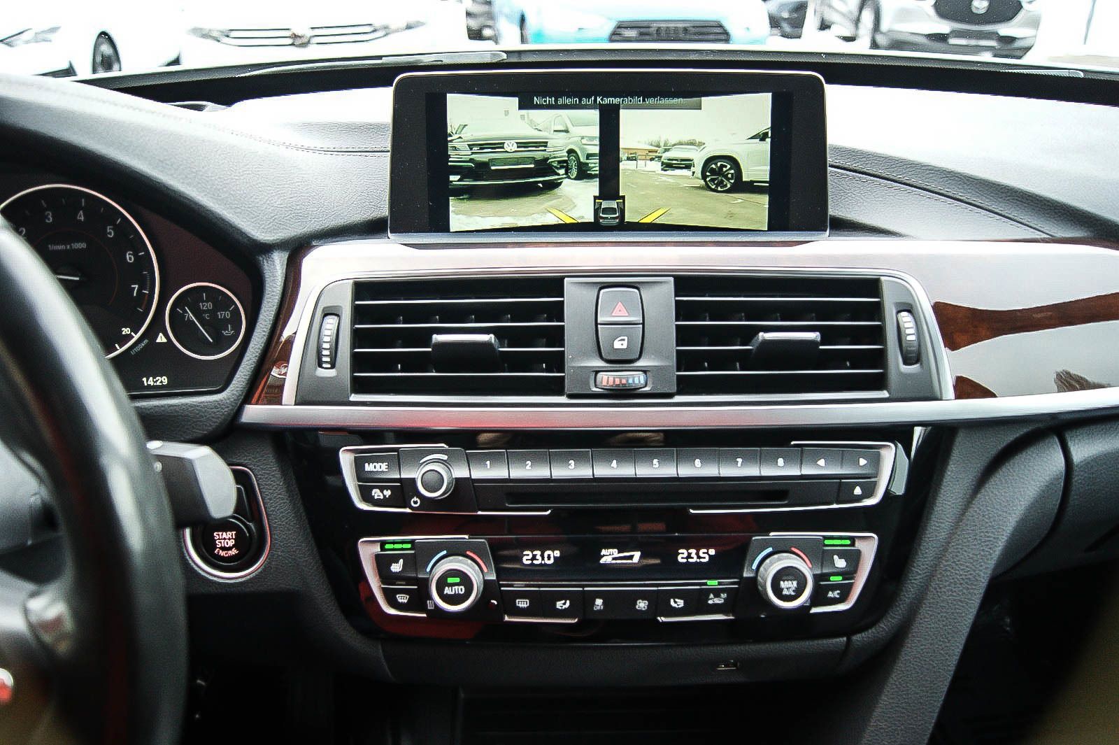 Fahrzeugabbildung BMW 320 Gran Turismo M-SPORT 360° LEDER HEADUP ANHZV