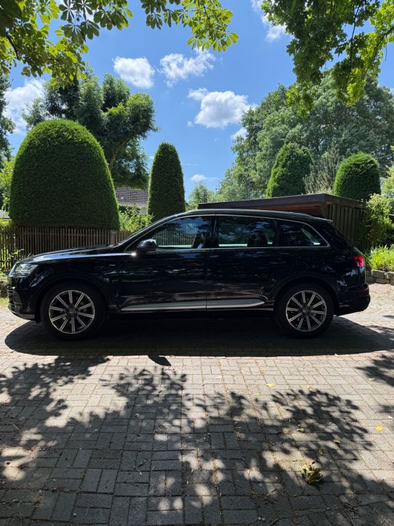 Image of Audi Q7