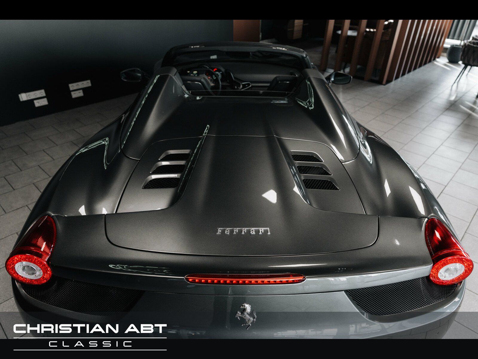 Fahrzeugabbildung Ferrari 458 Spider Lift Daytona Carbon Power15