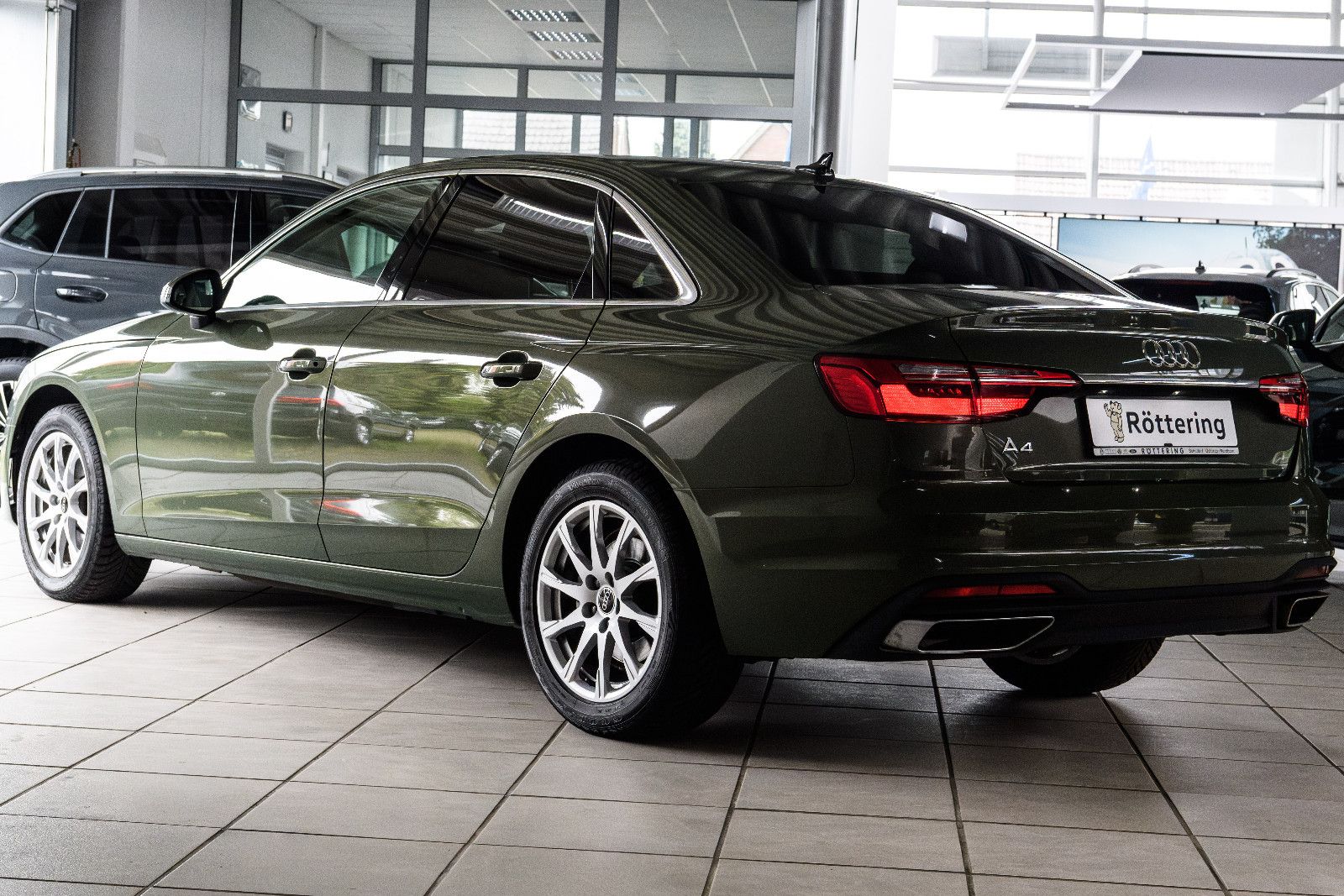Fahrzeugabbildung Audi A4 Lim. 35 TFSI S-tronic+SHZ+elektr Sitze