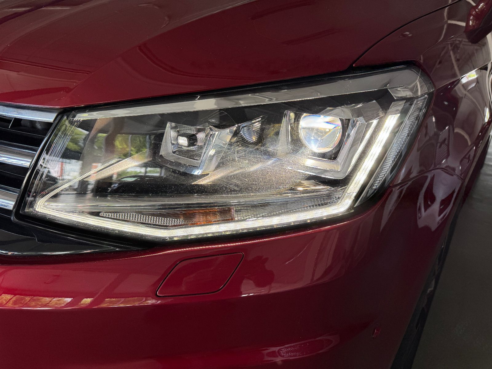 Fahrzeugabbildung Volkswagen CADDY MAXI 1.4 TGI HIGHLINE SPORTPAKET ACC VOLL