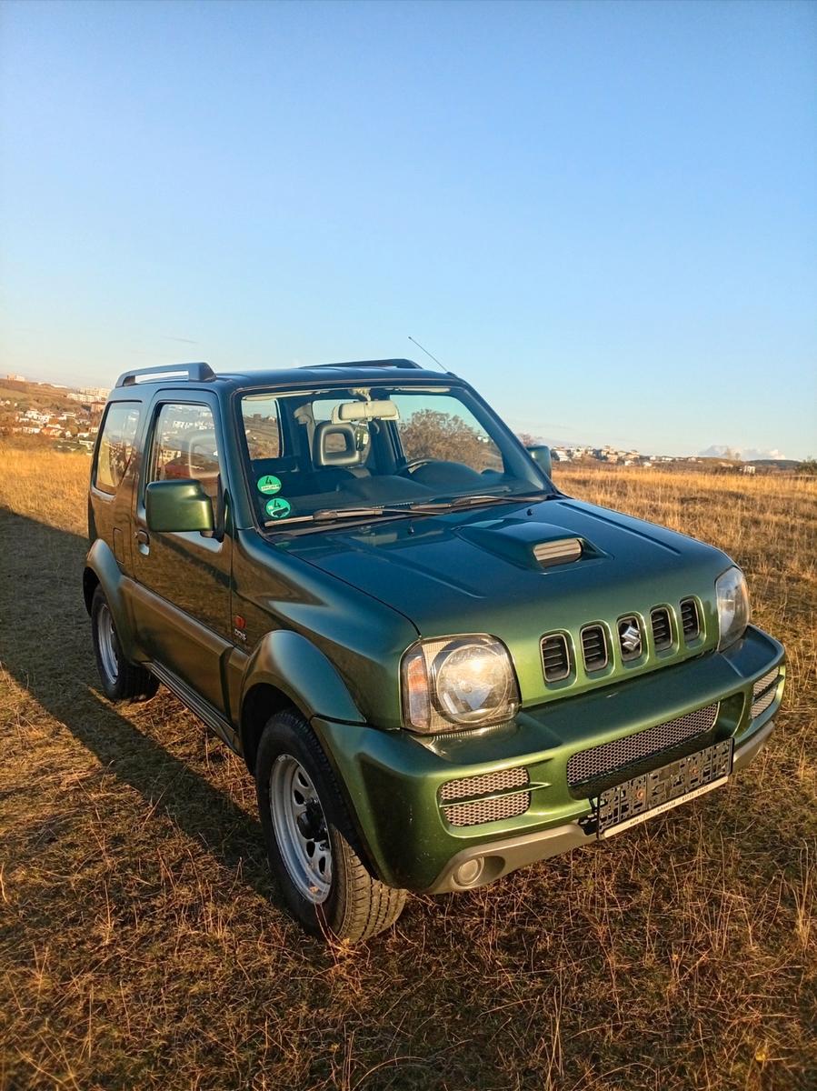 Suzuki Jimny 2009 — interior