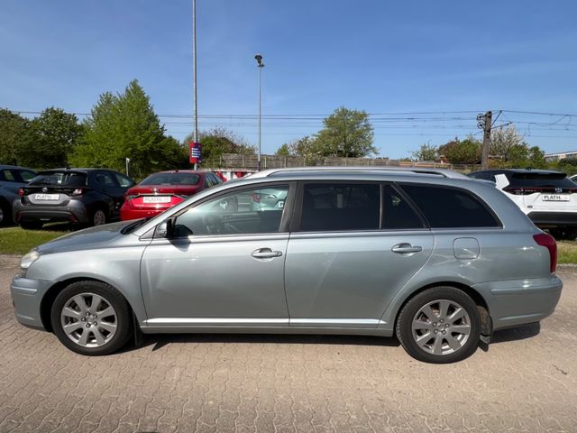 Toyota Avensis  Kombi 1.8 Travel