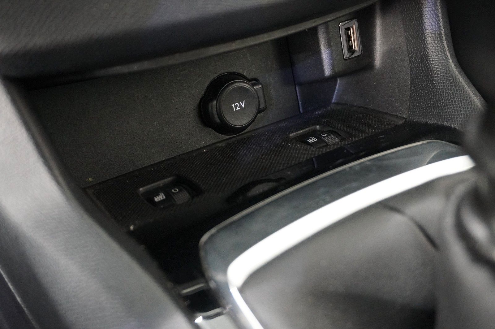 Fahrzeugabbildung Peugeot 308 SW 1.5D ACTIVE NAVI/LED/SHZ/TEMP./PDC/KLIMA