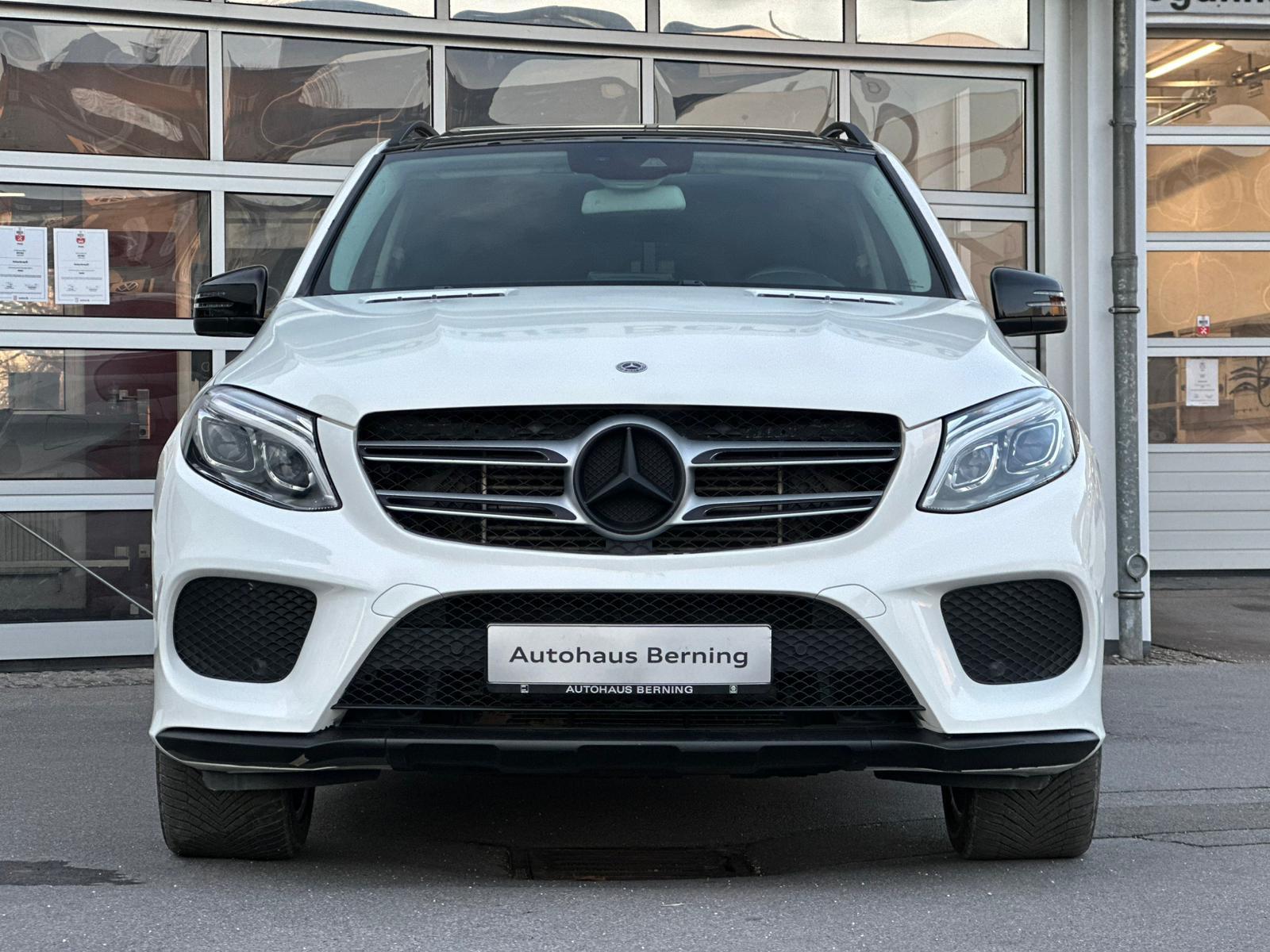 Mercedes-Benz GLE350d 4MATIC AMG LINE PANO TOTWINKEL
