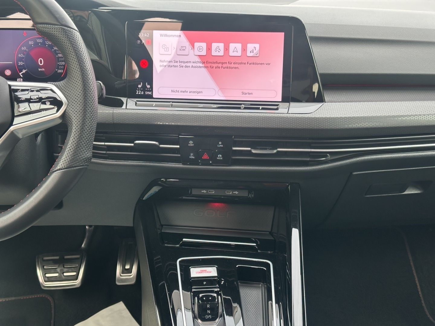 Golf GTI 2.0 TSI DSG 180kW LED AHZV Sitzheizung 