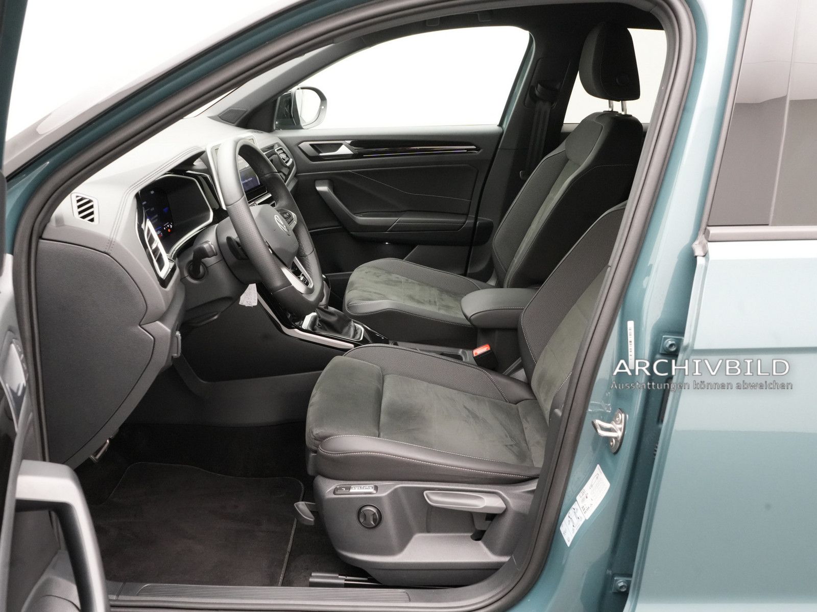 Volkswagen T-Roc - Bild 12