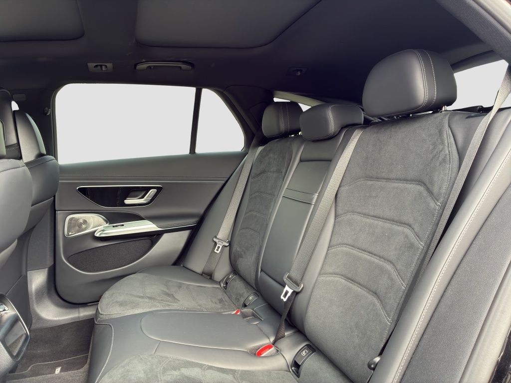 Fahrzeugabbildung Mercedes-Benz E 220 d T AMG*NIGHT*BURM*AHZV*DIGITAL*DISTR*PSD