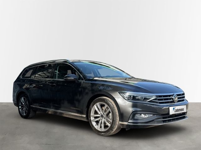 Passat Variant 1.5 TSI Elegance LED+AHK+PANO+RFK