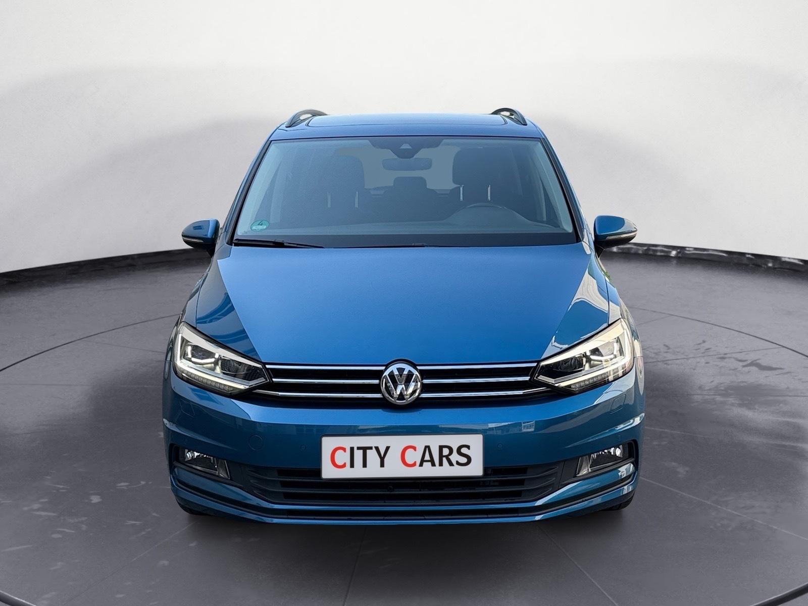 Volkswagen Touran Comfortline Navi Kamera LED Pano Massage