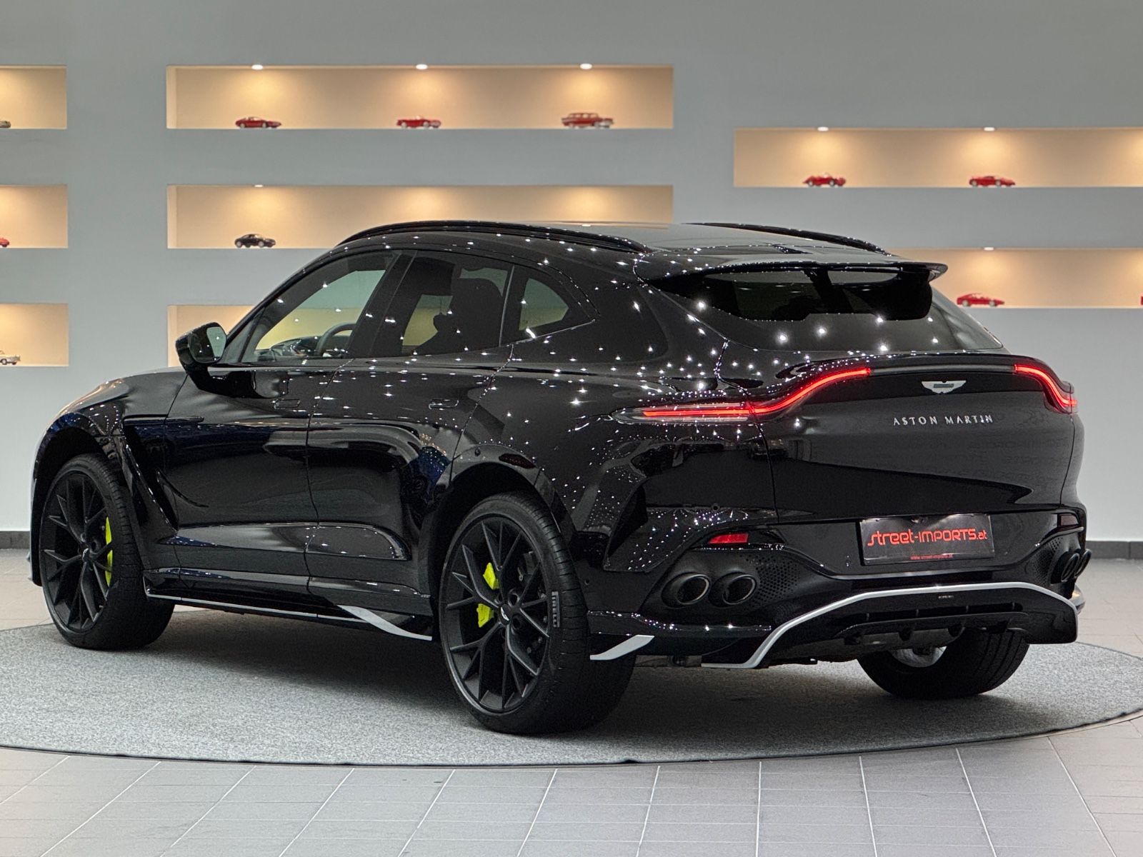 Aston Martin DBX 4.0 V8 DBX707 *AMR24* Neuwagenzustand* imagem 3