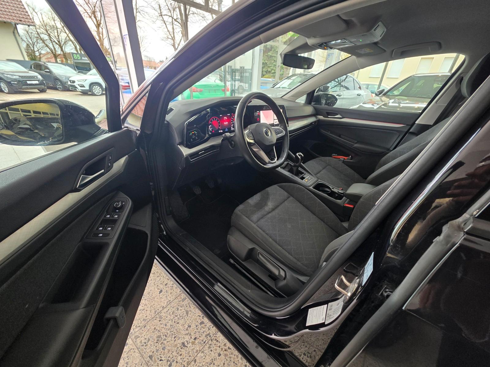 Volkswagen Golf VIII Lim. Life, миниатюра 12