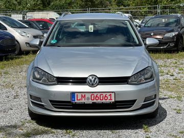 Volkswagen Golf - 2