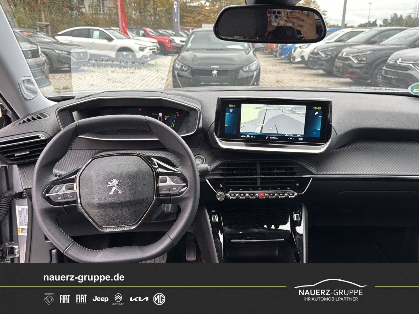 Fahrzeugabbildung Peugeot 2008 e- Allure Pack