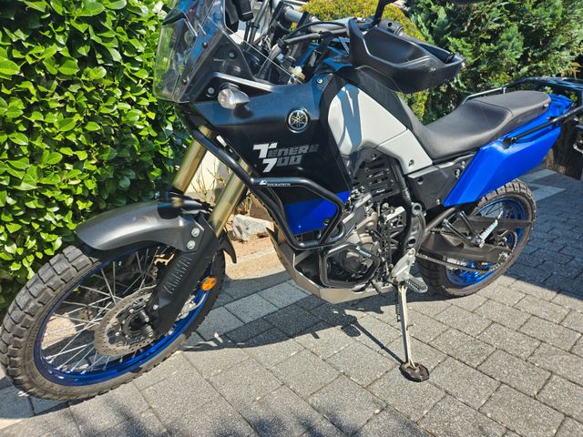 Yamaha T700