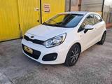 Kia KIA Rio 1.4 CRDi WGT 5p. EX NEOPATENTATI - Kia Rio Ex mit Diesel-Antrieb