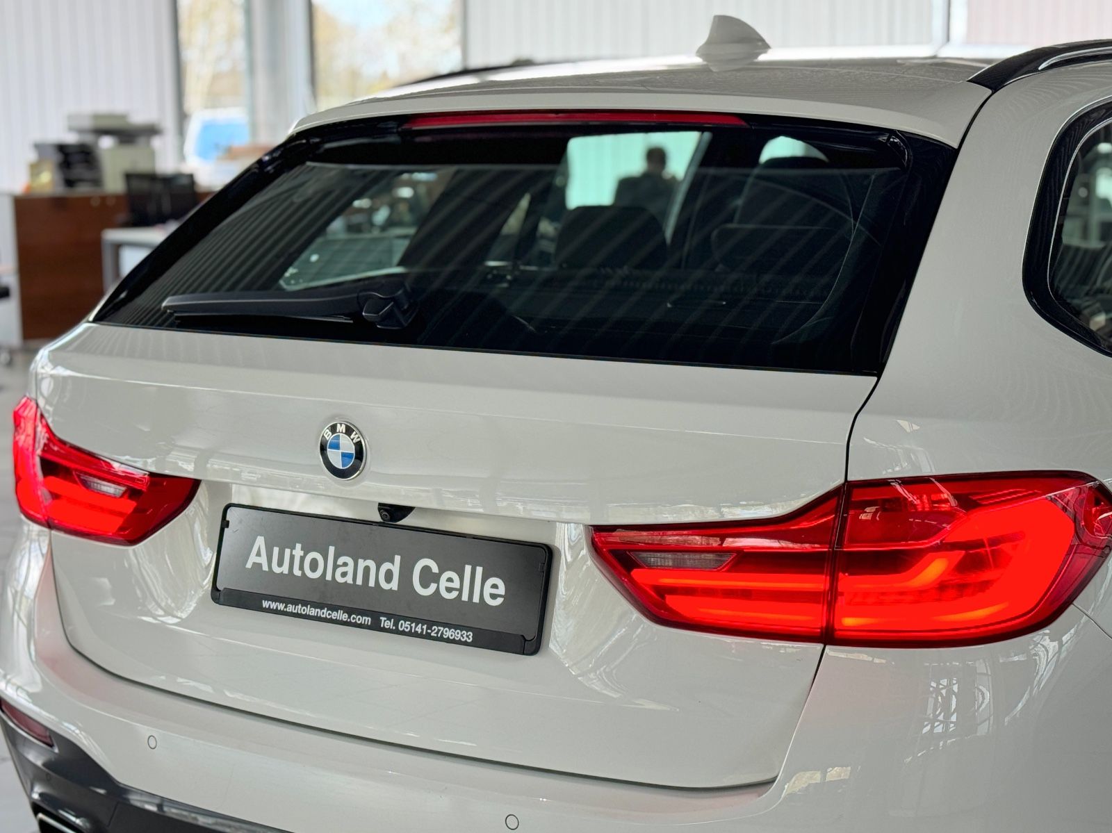 Fahrzeugabbildung BMW 520d xD M Sport Panorama Kamera HiFi Alarm LED