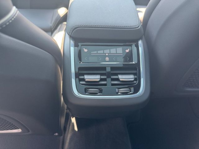 VOLVO XC 60 (Bild 26 von Array)