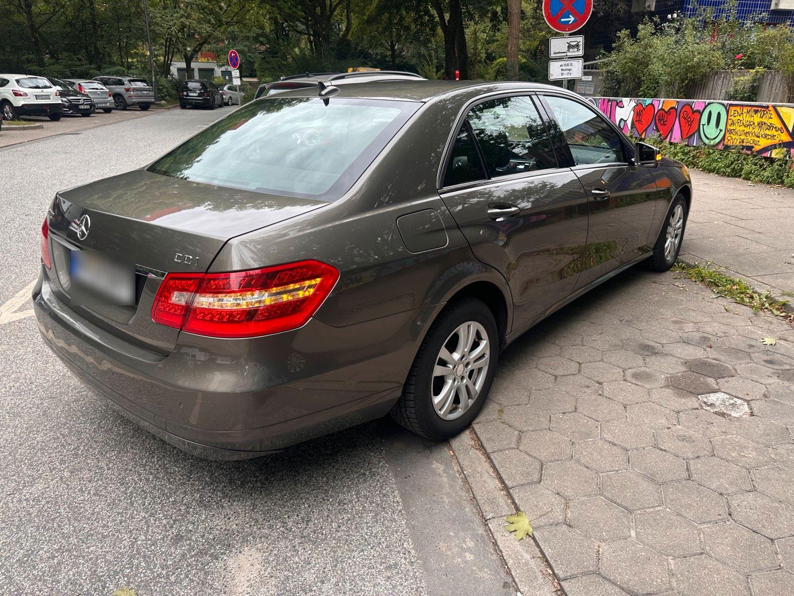 Mercedes-Benz E 220