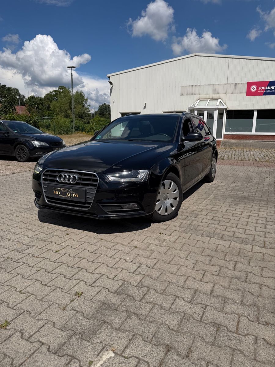 Audi A4 - 1