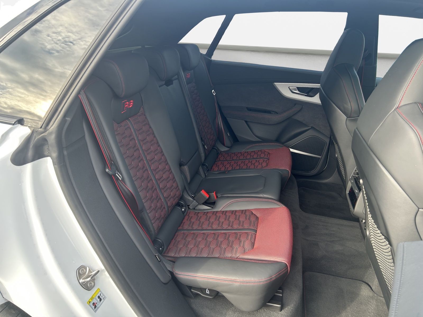 Audi RSQ8 - Bild 14