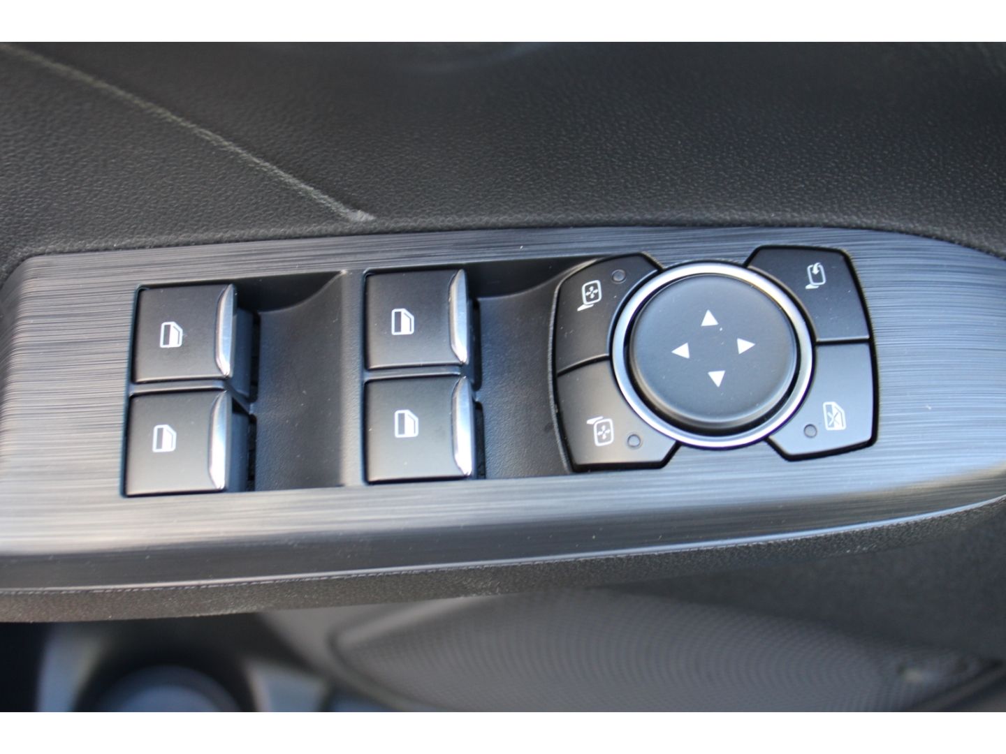 Fahrzeugabbildung Ford Kuga Titanium 2.0 EcoBlue 4x4 LED HeadUp Navi RF