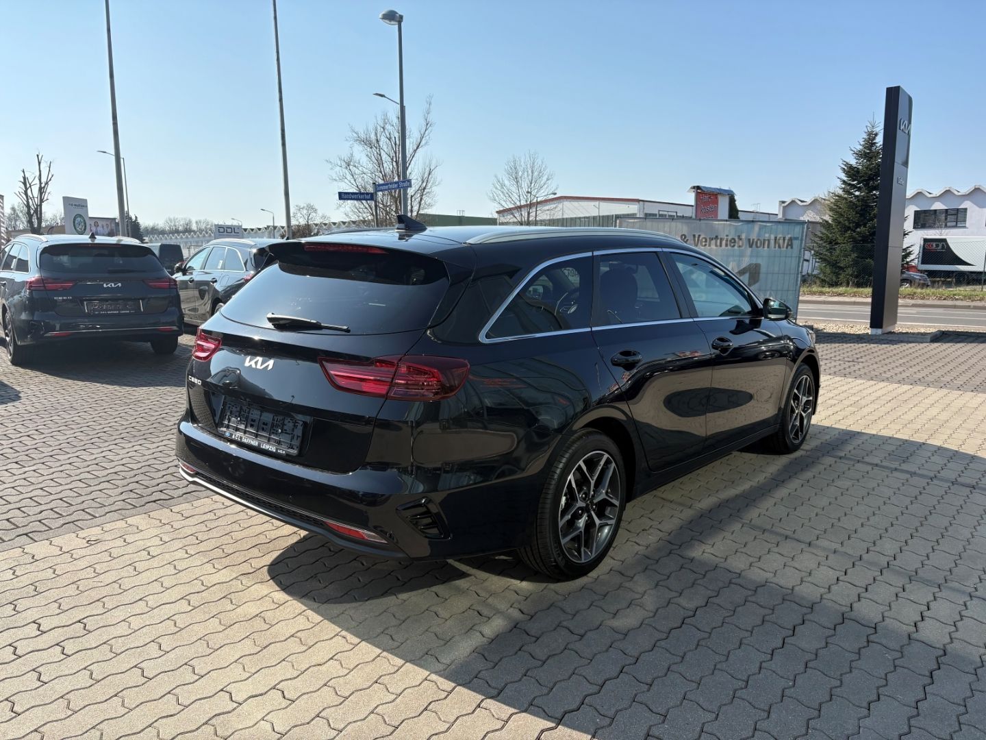 Fahrzeugabbildung Kia Ceed_sw Ultimate Edition TotWinkel PDC Keyless S