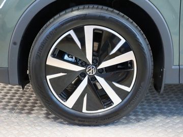 Fahrzeugverkauf 30 Volkswagen Tiguan 1.5 eTSI AHK Pano StHz 19 Zoll