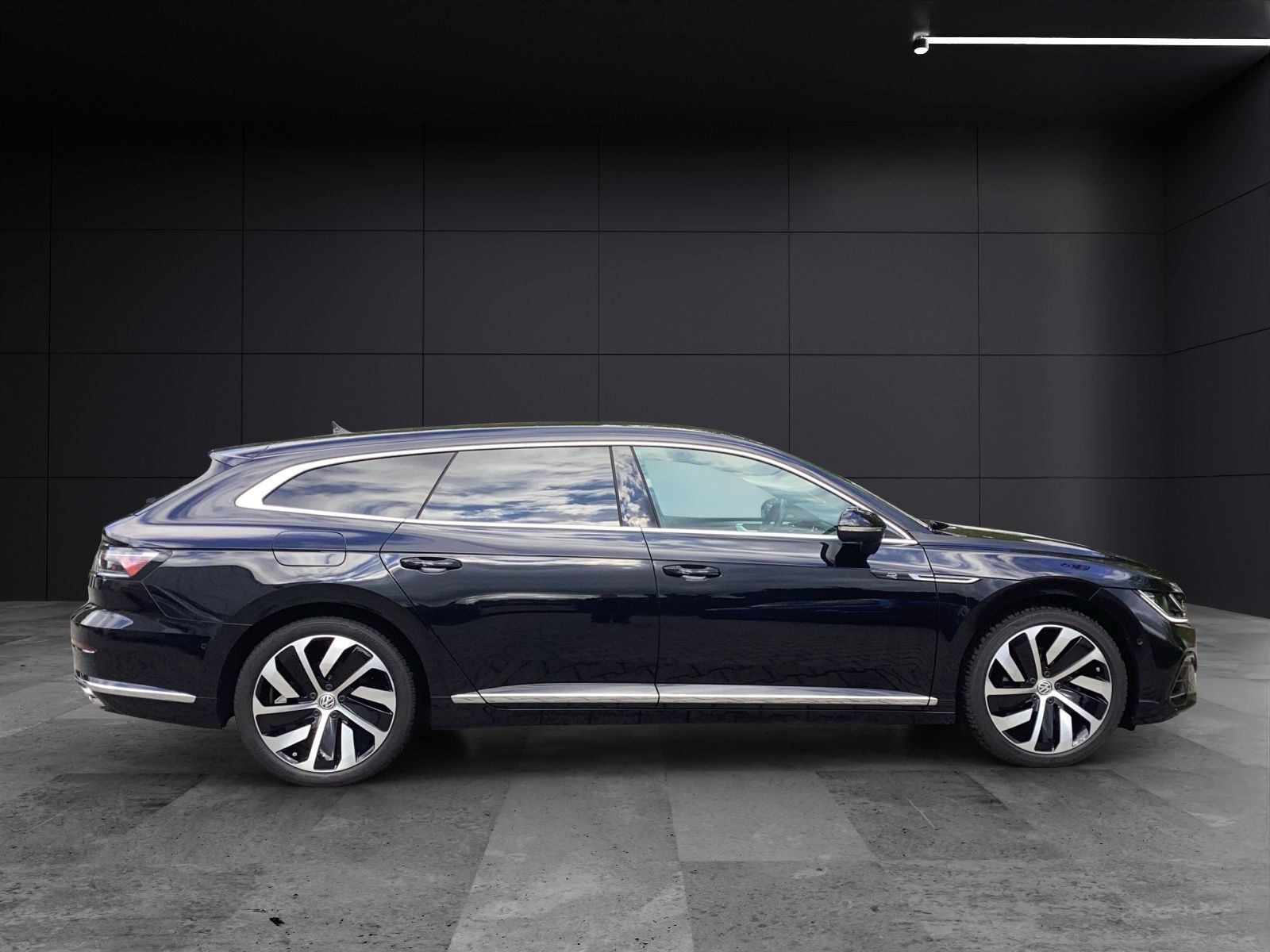 Fahrzeugabbildung Volkswagen Arteon Shooting Brake R-Line 4 IQ.Light Navi ACC